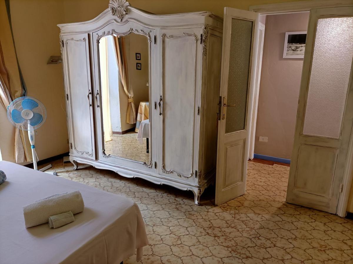 La Terrazza Nel Cuore Di Capoliveri Екстериор снимка