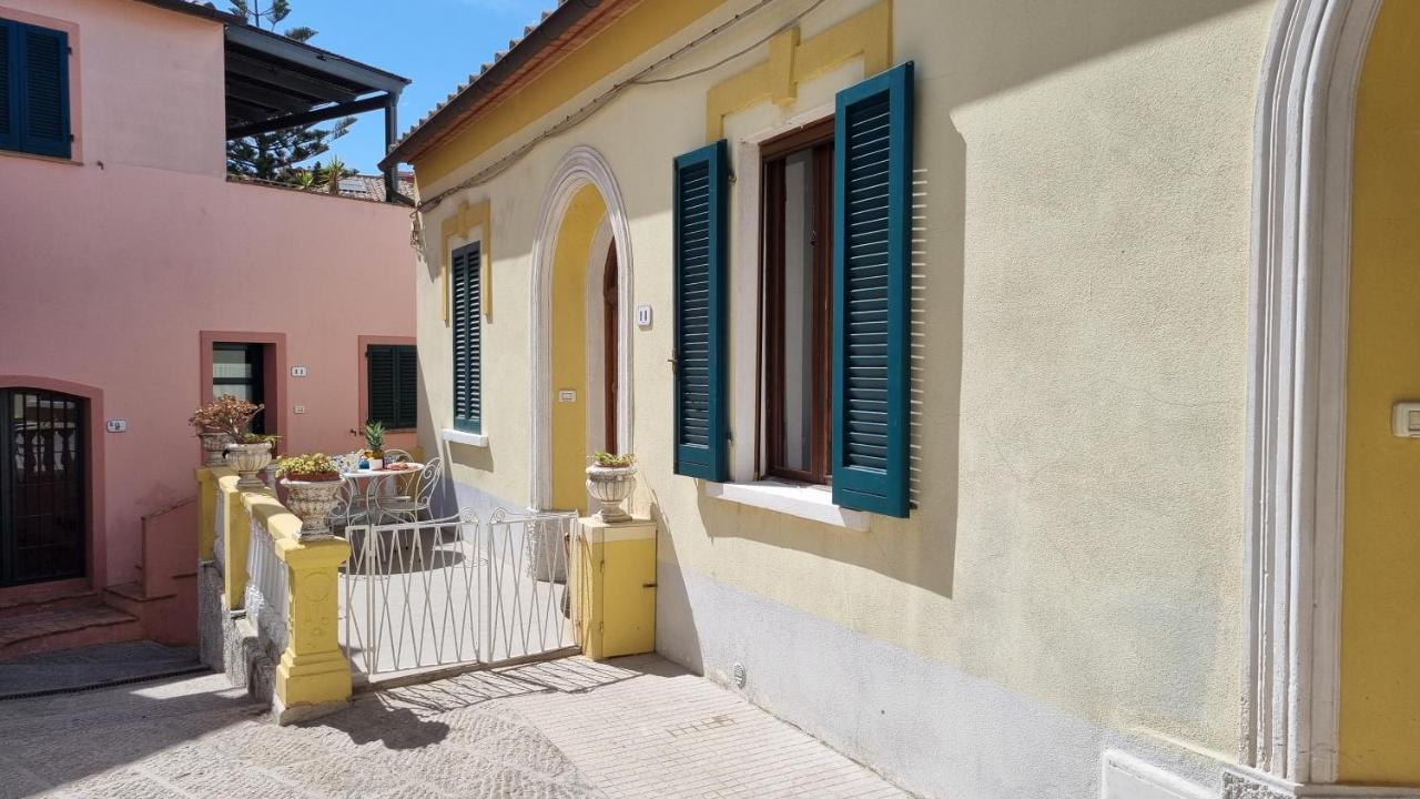 La Terrazza Nel Cuore Di Capoliveri Екстериор снимка