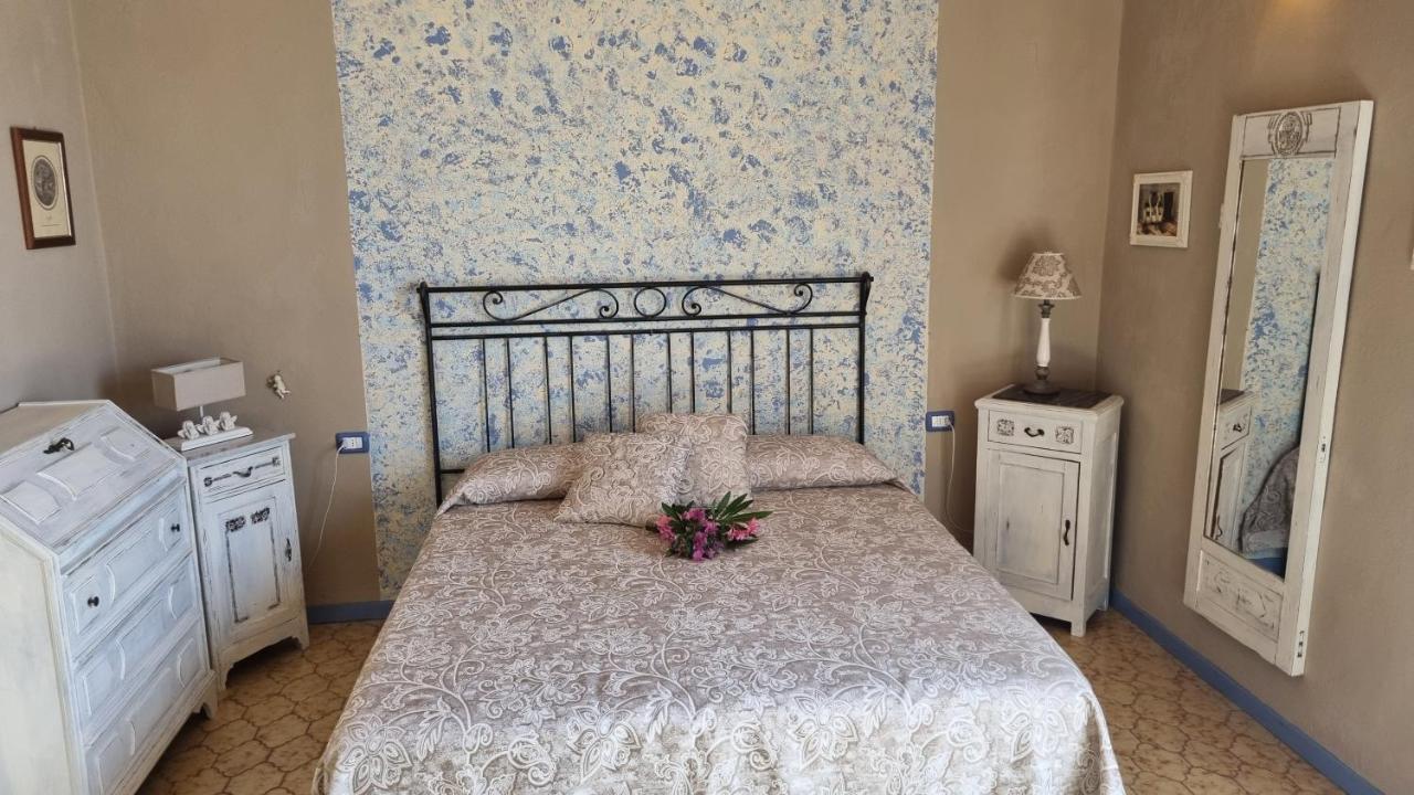 La Terrazza Nel Cuore Di Capoliveri Екстериор снимка