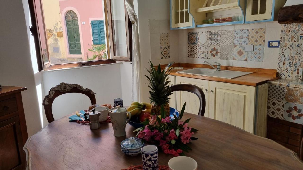 La Terrazza Nel Cuore Di Capoliveri Екстериор снимка