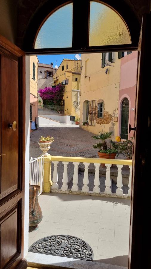La Terrazza Nel Cuore Di Capoliveri Екстериор снимка